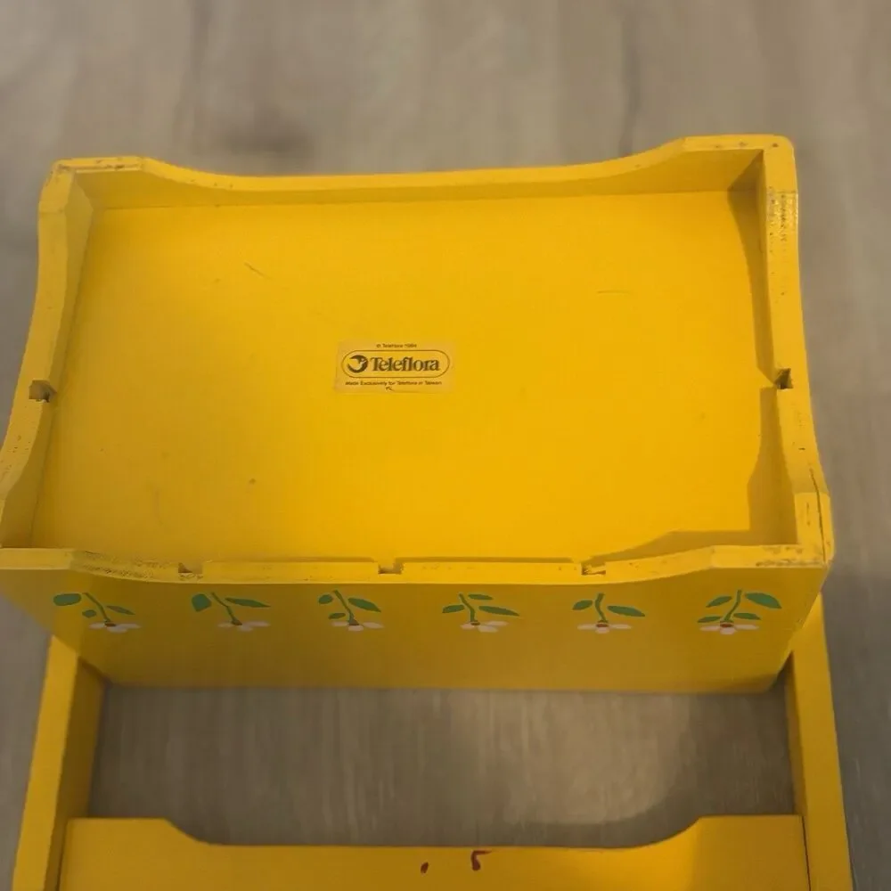 Vtg 1984 Teleflora Yellow Wooden Handle Caddy Desk Organizer Flower Crate 8in